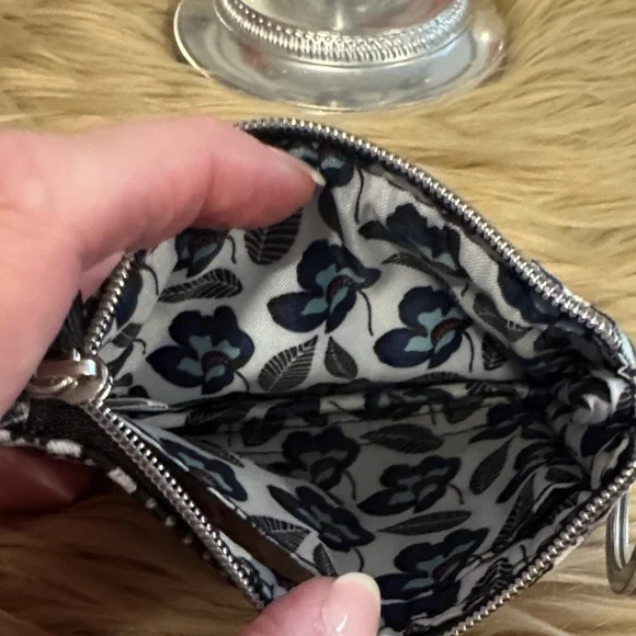 Vera Bradley Black and White Floral ID Holder 🔥 - Picture 5 of 6
